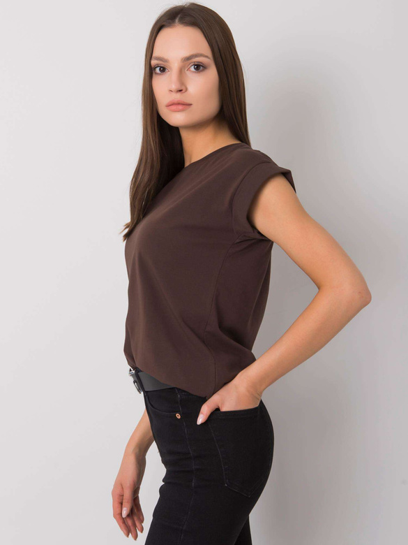 Tricou basic de culoare maro închis, cu mâneci scurte