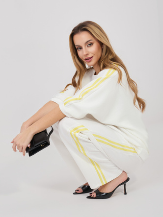 Set sport cu hanorac oversize de culoare ecru