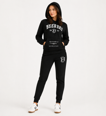 Set de trening negru pentru femei – hanorac cu glugă + pantaloni 7/8