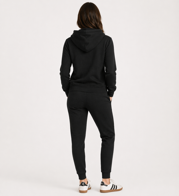 Set de trening negru pentru femei – hanorac cu glugă + pantaloni 7/8