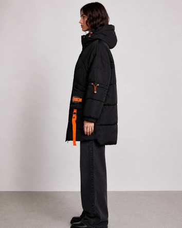 Jachetă neagră tip puffer, oversize, cu glugă