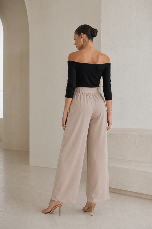 Pantaloni pentru femei de culoare bej deschis, cu croi larg