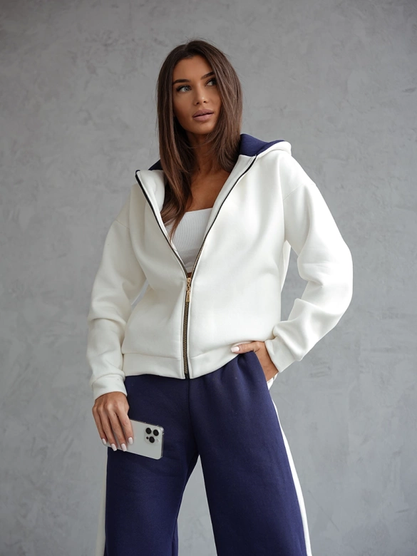 Set de damă de culoare bleumarin, compus dintr-un hanorac și pantaloni largi