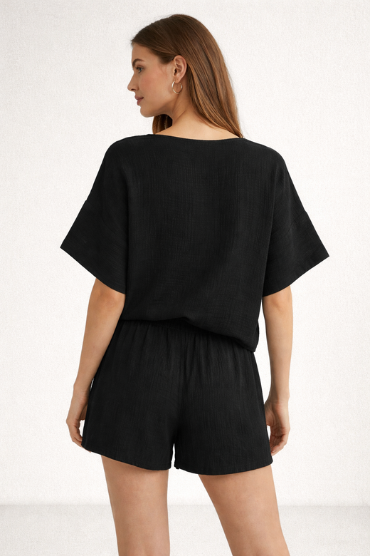 Set de vară compus din bluză și pantaloni scurți, negru