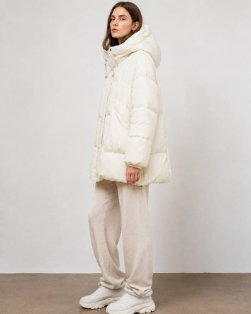 Jachetă de damă oversize din puf, de culoare crem, tip puffer