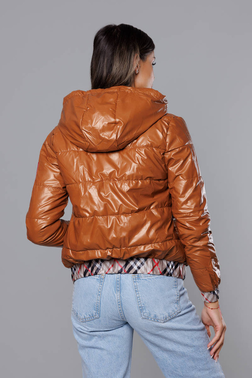 Jachetă universală de culoare caramel, cu glugă