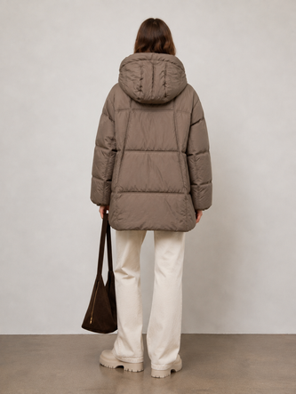 Jachetă de damă oversize din puf, de culoare maro deschis, tip puffer