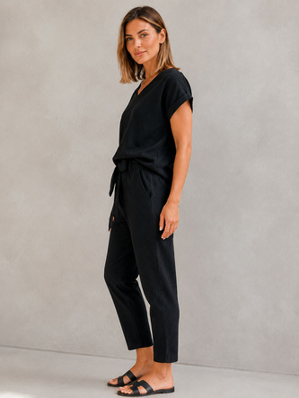 Set negru din in, compus din tricou și pantaloni