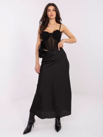 Fustă neagră satinată, în stil glamour