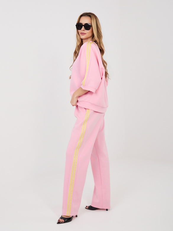 Set sportiv roz cu hanorac oversize