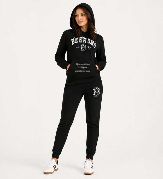 Set de trening negru pentru femei – hanorac cu glugă + pantaloni 7/8