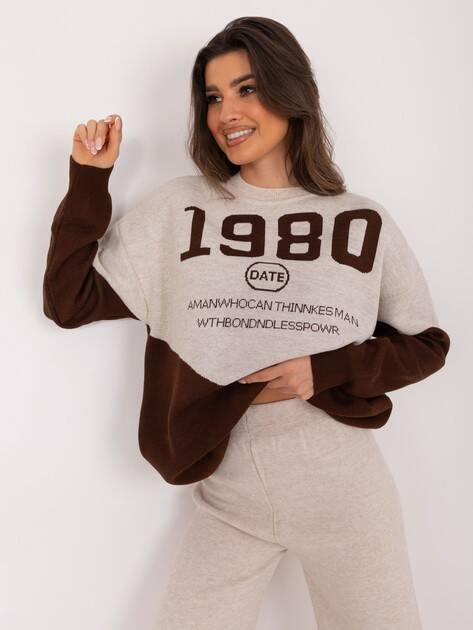 Set din tricot în nuanțe de bej și maro, cu pantaloni largi