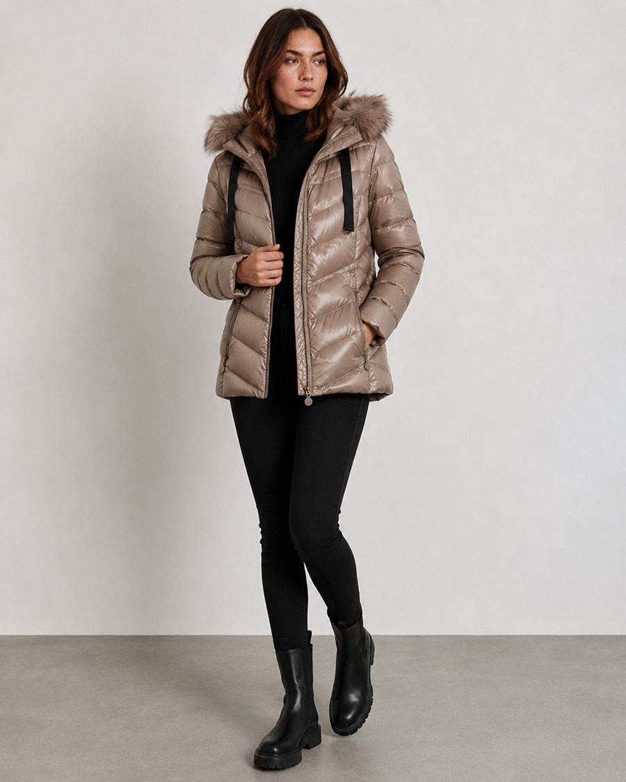 Krótka kurtka zimowa z kapturem cappuccino (5M3138-84)