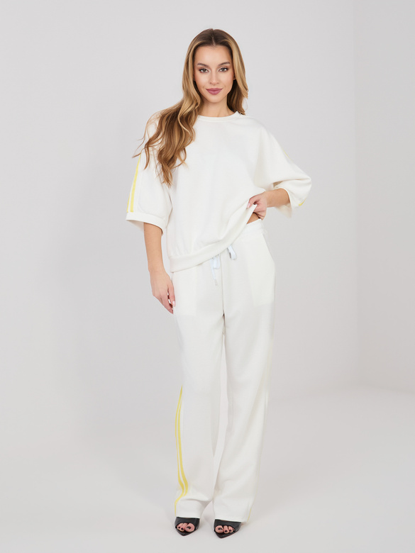 Set sport cu hanorac oversize de culoare ecru