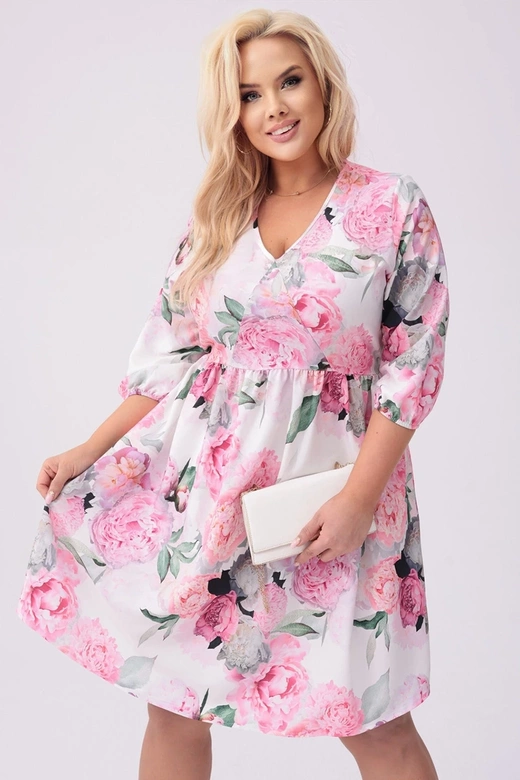 Rochie plus size cu imprimeu floral în nuanțe de ecru