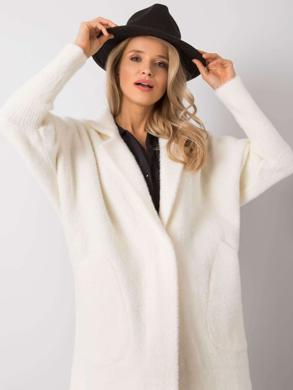 Palton tip alpaca, de culoare ecru