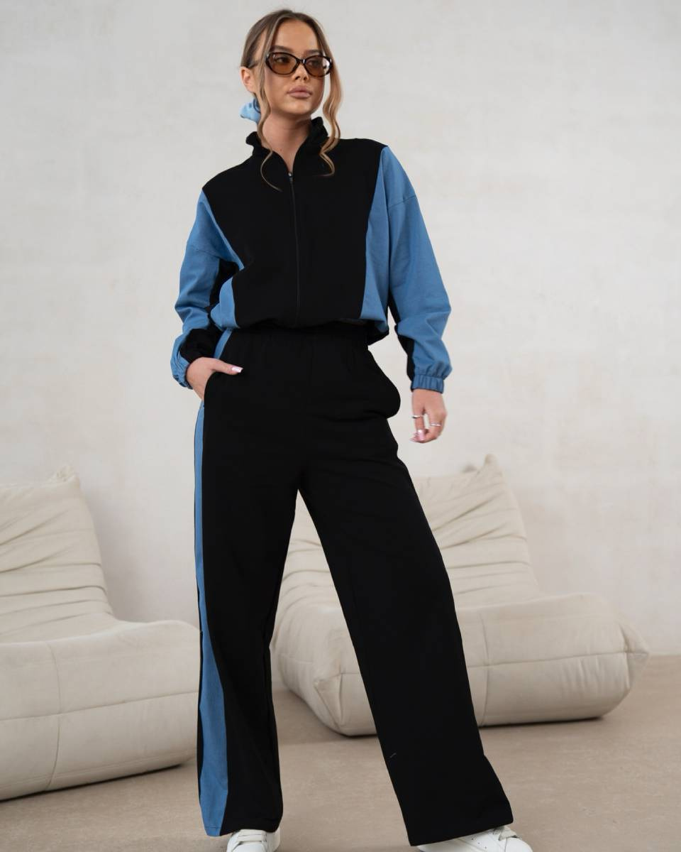 Un set elegant de trening negru – hanorac cu fermoar și pantaloni cu talie înaltă