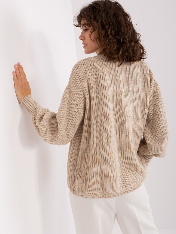 Set din tricot, de culoare bej, format din două piese: top și pulover