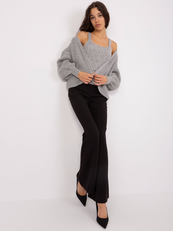 Set din tricot, gri, format din două piese: top și pulover