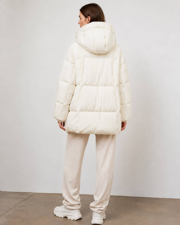 Jachetă de damă oversize din puf, de culoare crem, tip puffer