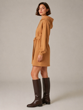 Luźna sukienka oversize camel
