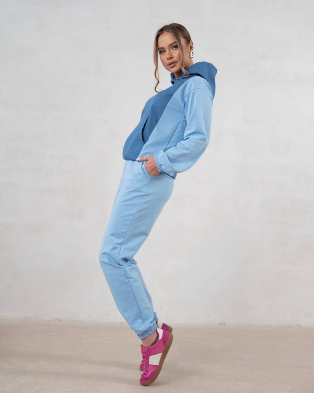 Set de trening albastru cu glugă – hanorac larg cu buzunar de cangur și pantaloni comozi
