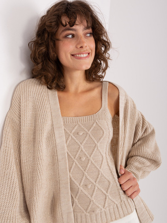 Set din tricot, de culoare bej, format din două piese: top și pulover