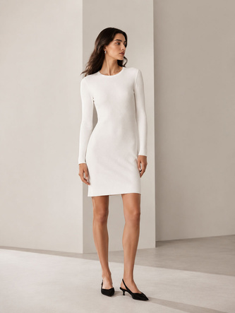 Rochie din tricot ecru, cu croială ajustată